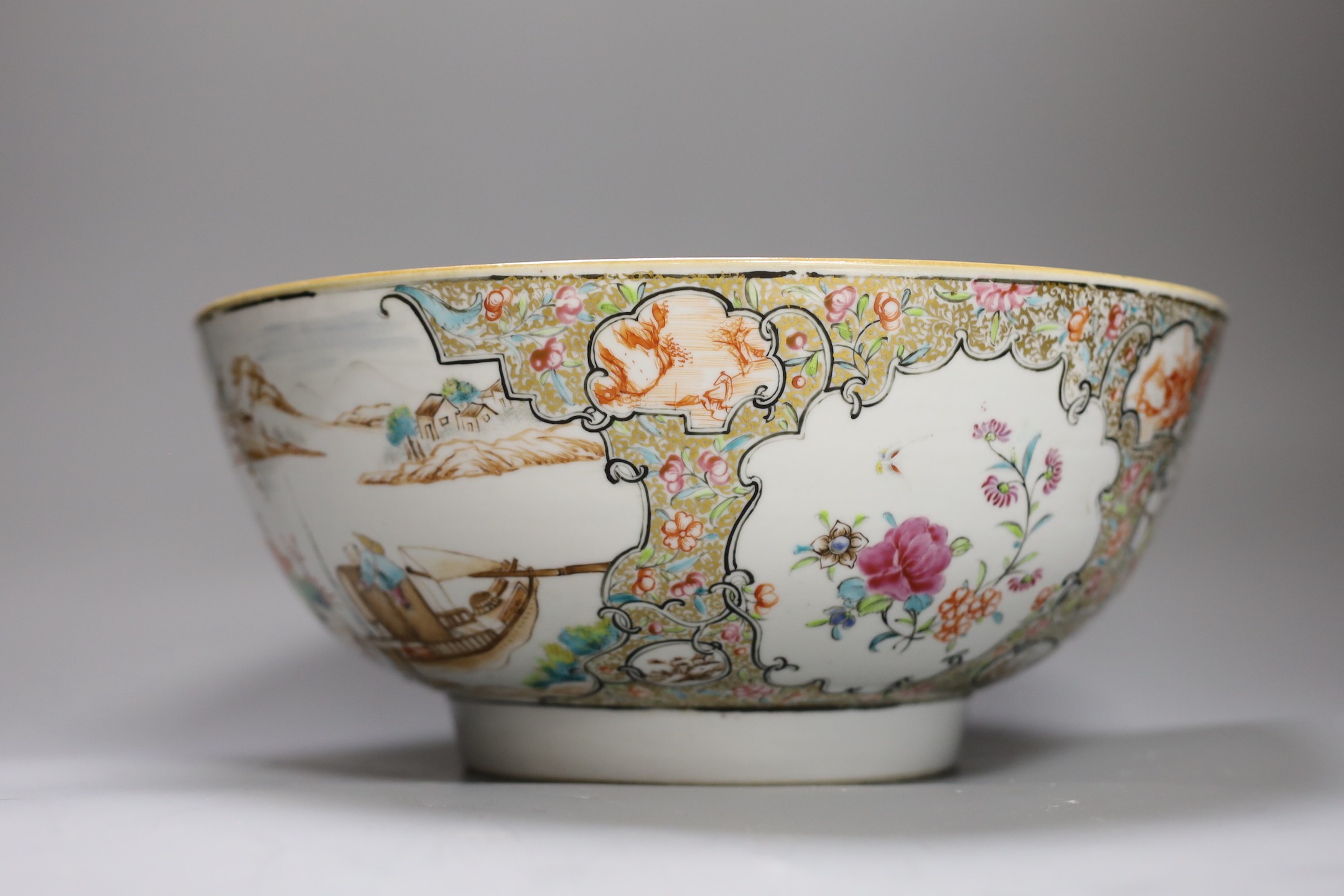 An 18th century Chinese export porcelain footed bowl (with damage) 30cm diameter